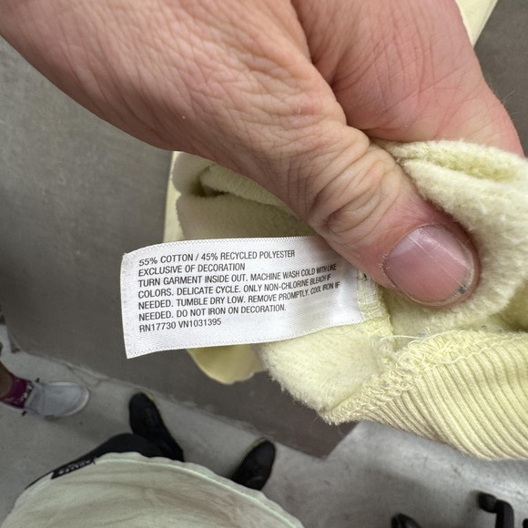 Saint-Tropez France Sweatshirt Womens 2XL Yellow Wild Fable Crewneck Cote d'Azur - Picture 4 of 8